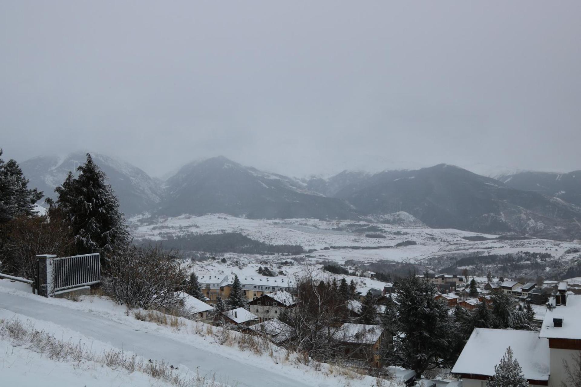 Charmant Appartement Les Temples Du Soleil Font-Romeu-Odeillo-Via Bagian luar foto
